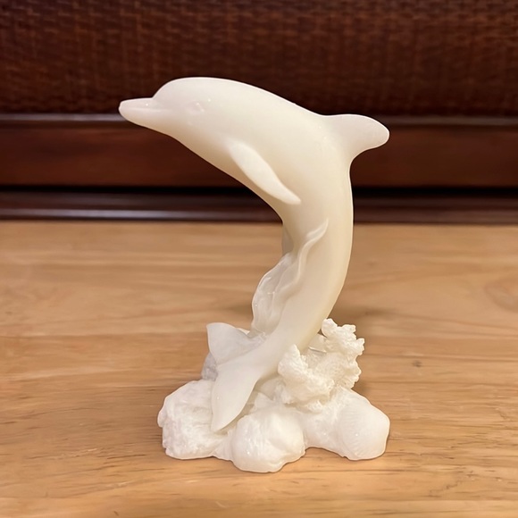 COLLECTIBLE LENOX CHINA DOLPHIN•NEW IN BOX - Picture 1 of 8